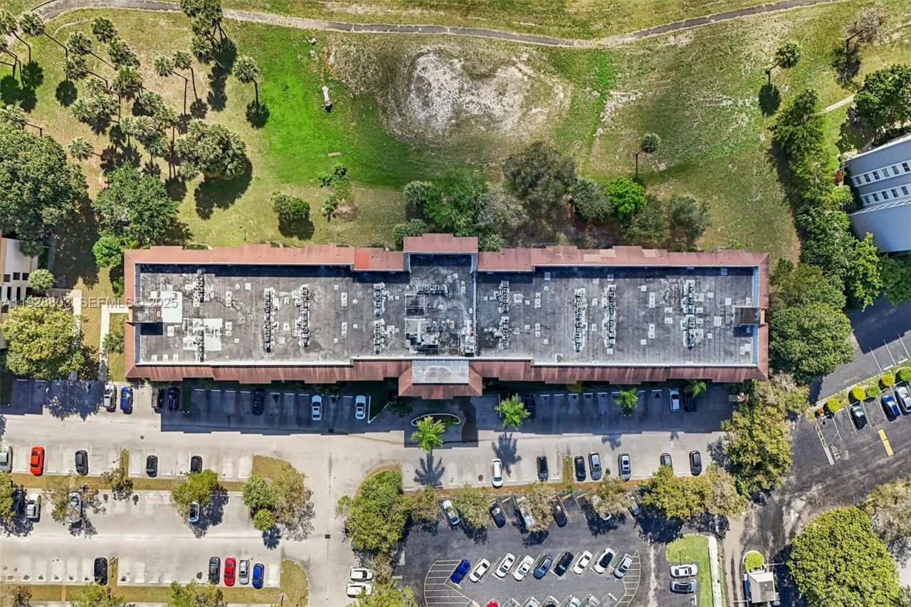 5570 NW 44th St, Unit 510A, Lauderhill, FL 33319 Photo