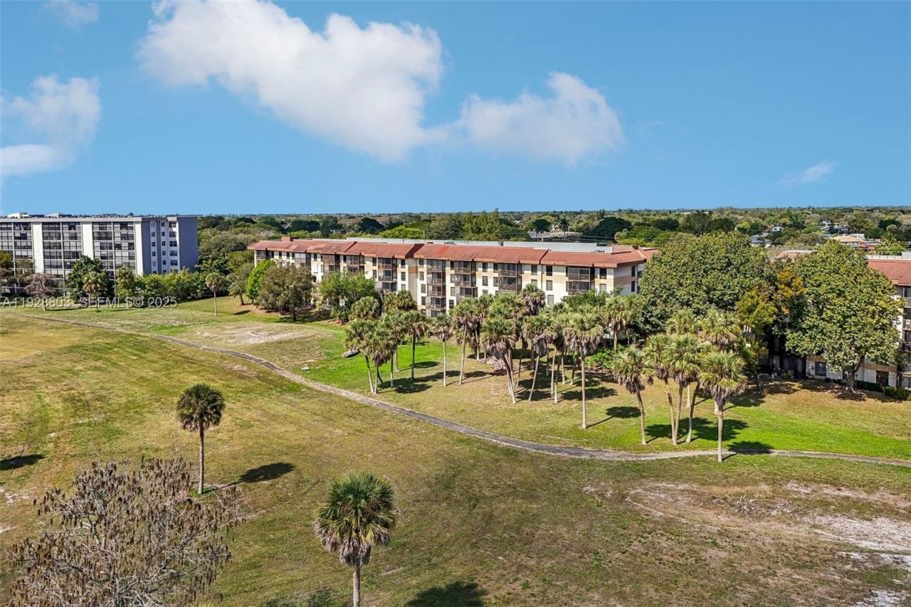 5570 NW 44th St, Unit 510A, Lauderhill, FL 33319 Photo