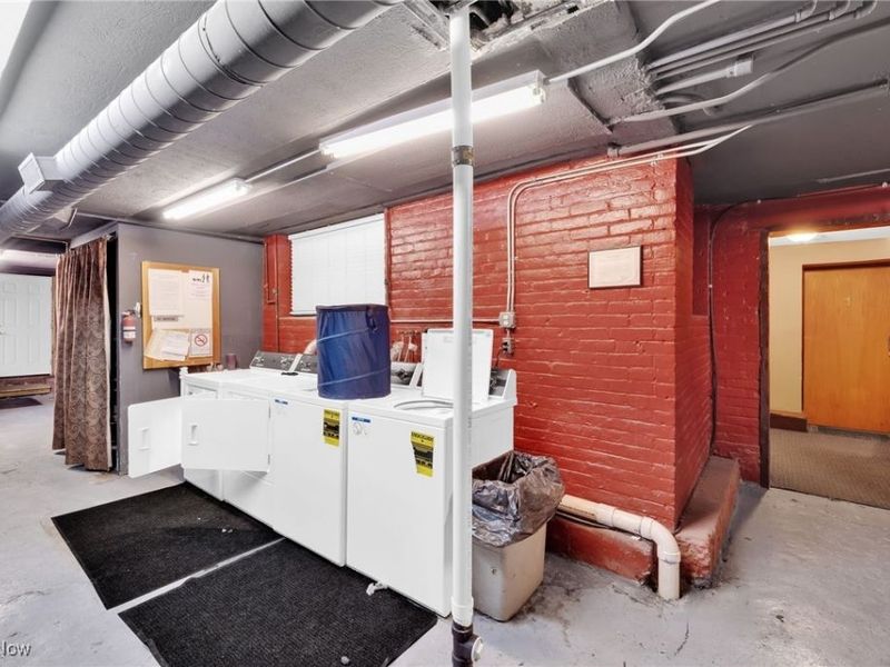 11433 Ashbury Avenue, Unit 1, Cleveland, OH 44106 Photo 24