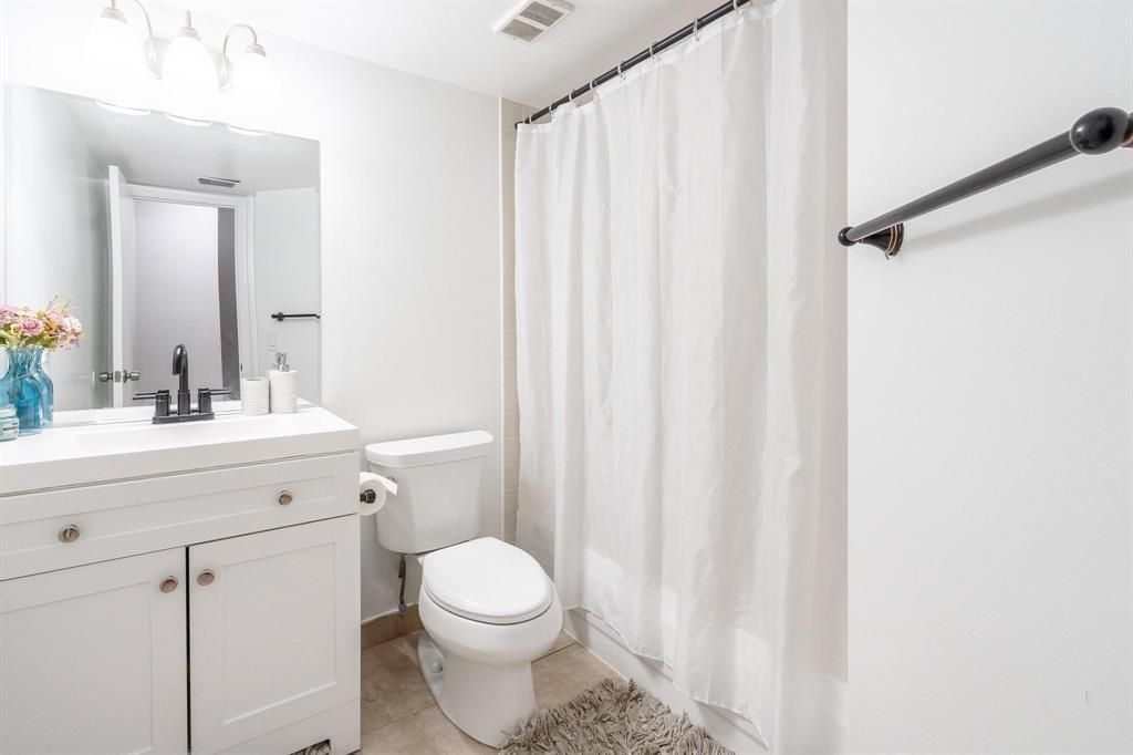 8851 S Wiles Road, Unit 305, Coral Springs, FL 33067 Photo