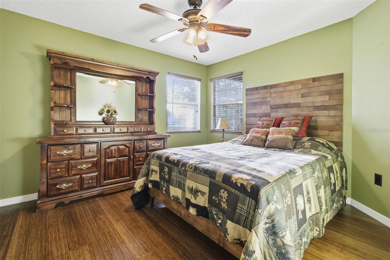 331 Bearded Oaks Circle, Sarasota, FL 34232 Photo