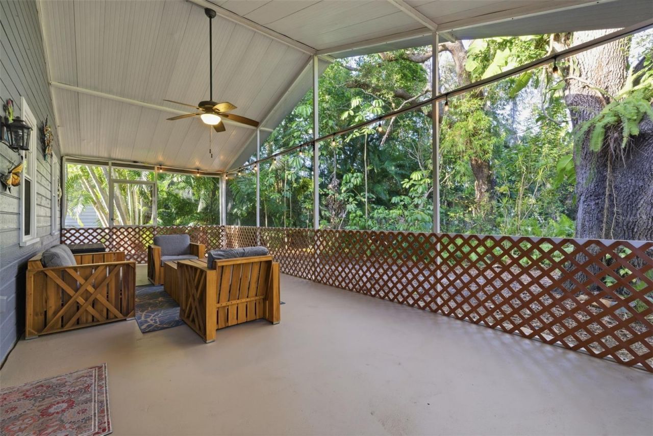 331 Bearded Oaks Circle, Sarasota, FL 34232 Photo