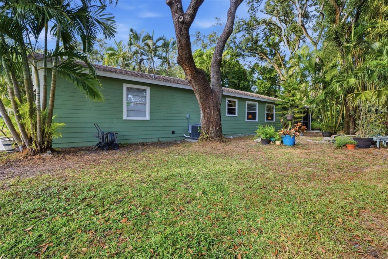 331 Bearded Oaks Circle, Sarasota, FL 34232 Photo