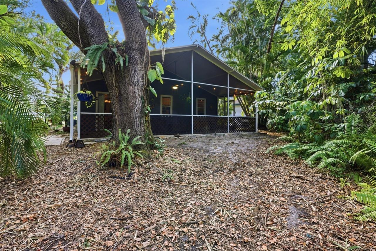 331 Bearded Oaks Circle, Sarasota, FL 34232 Photo