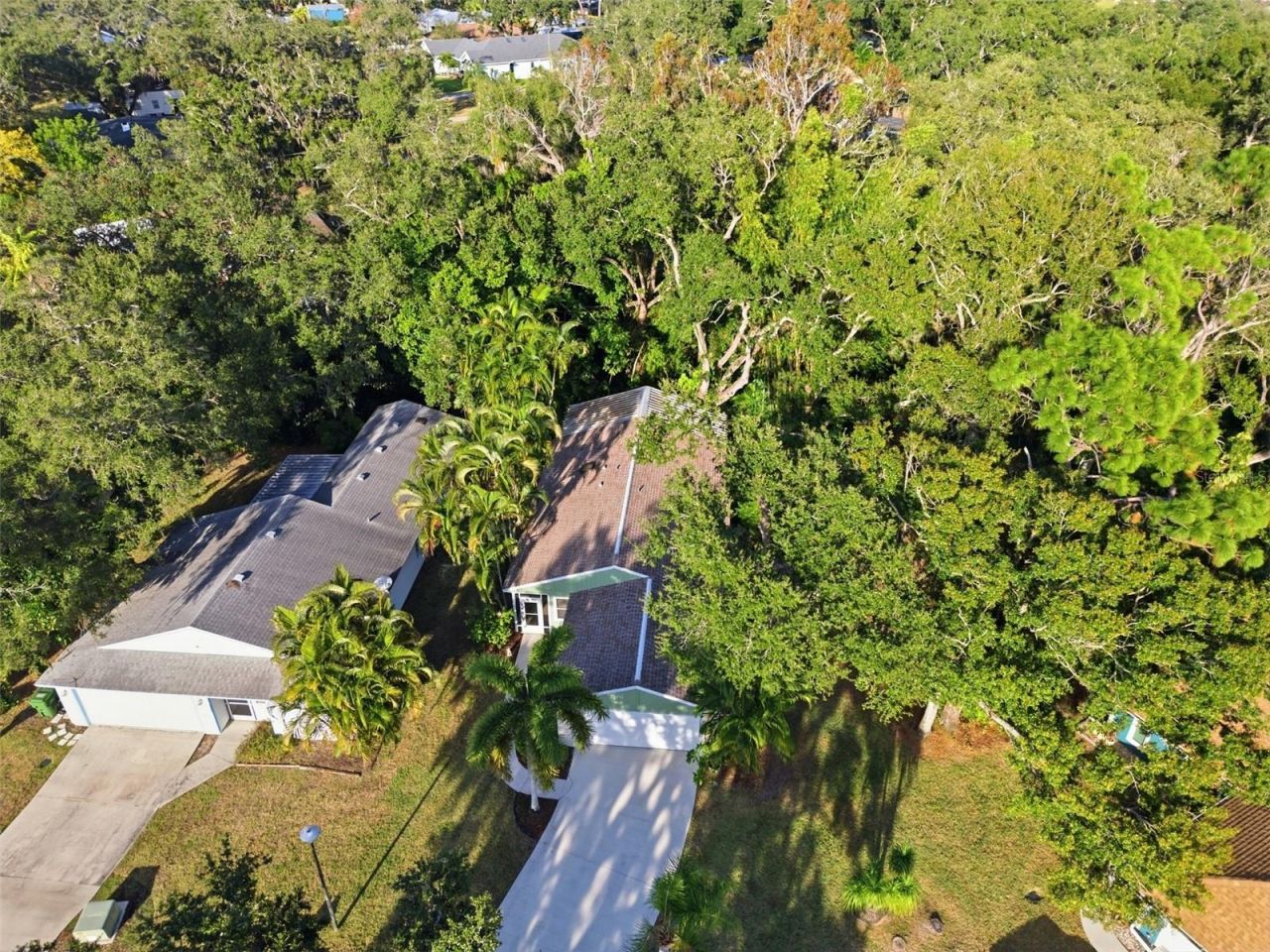 331 Bearded Oaks Circle, Sarasota, FL 34232 Photo