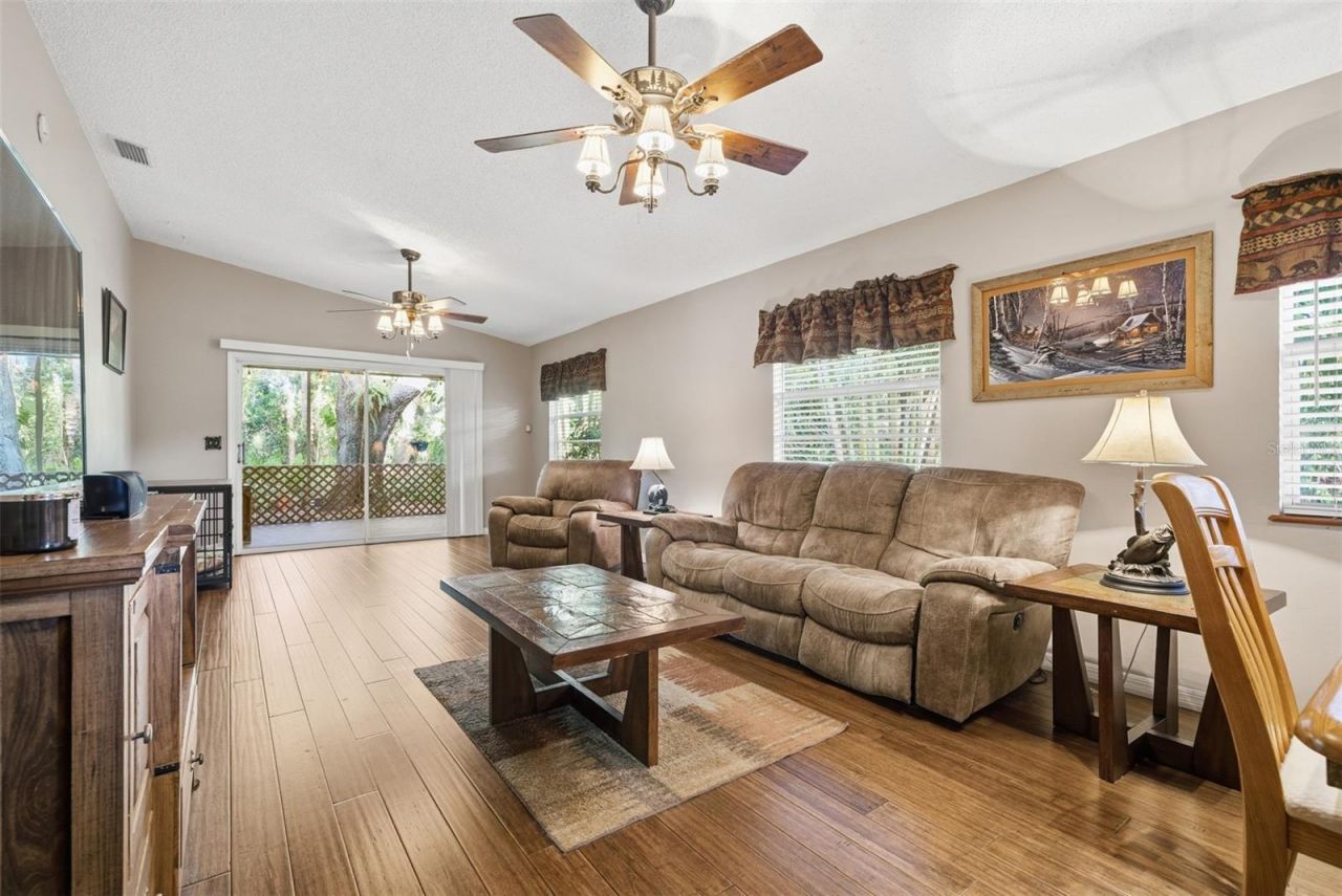 331 Bearded Oaks Circle, Sarasota, FL 34232 Photo