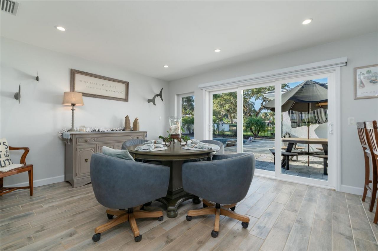 1212 Magnolia Street, New Smyrna Beach, FL 32168 Photo