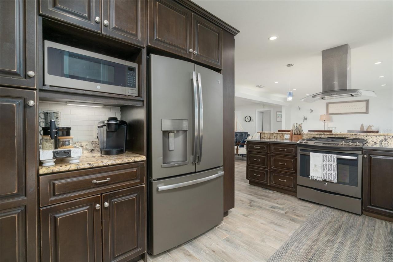 1212 Magnolia Street, New Smyrna Beach, FL 32168 Photo