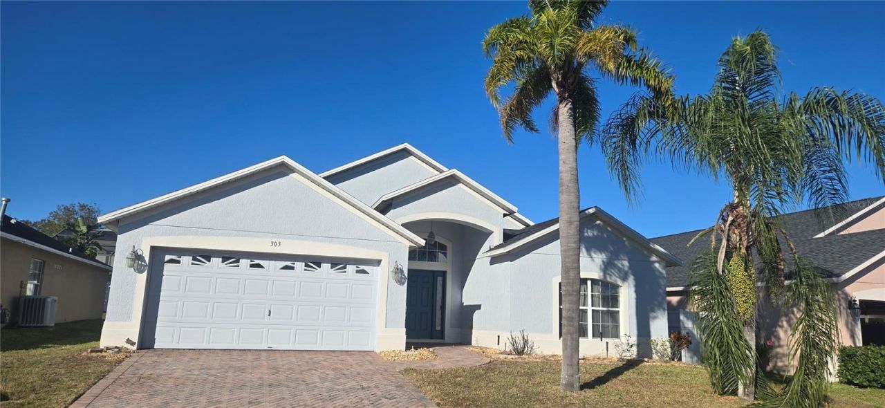 303 Knightsbridge Circle, Davenport, FL 33896 Main Photo