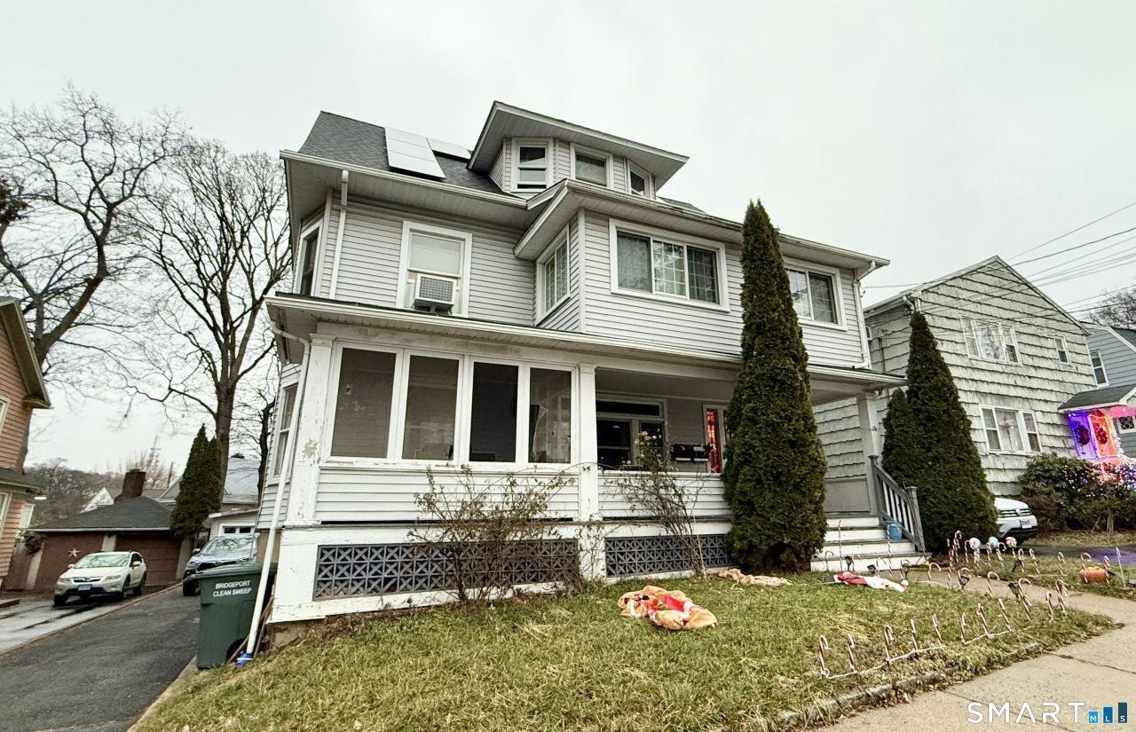 26 Victory, Bridgeport, CT 06606 Main Photo