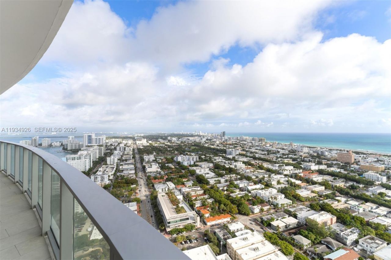 500 Alton Rd, Unit 3905, Miami Beach, FL 33139 Photo