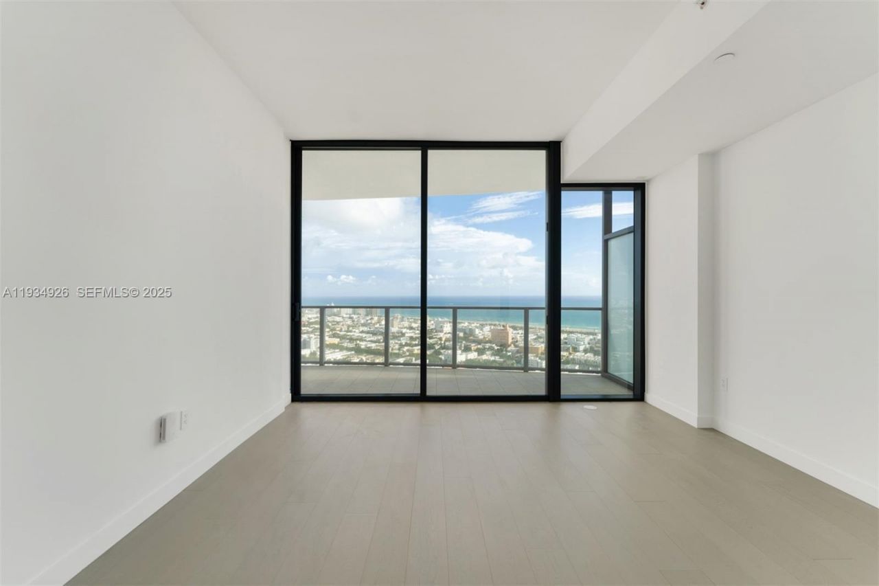 500 Alton Rd, Unit 3905, Miami Beach, FL 33139 Photo