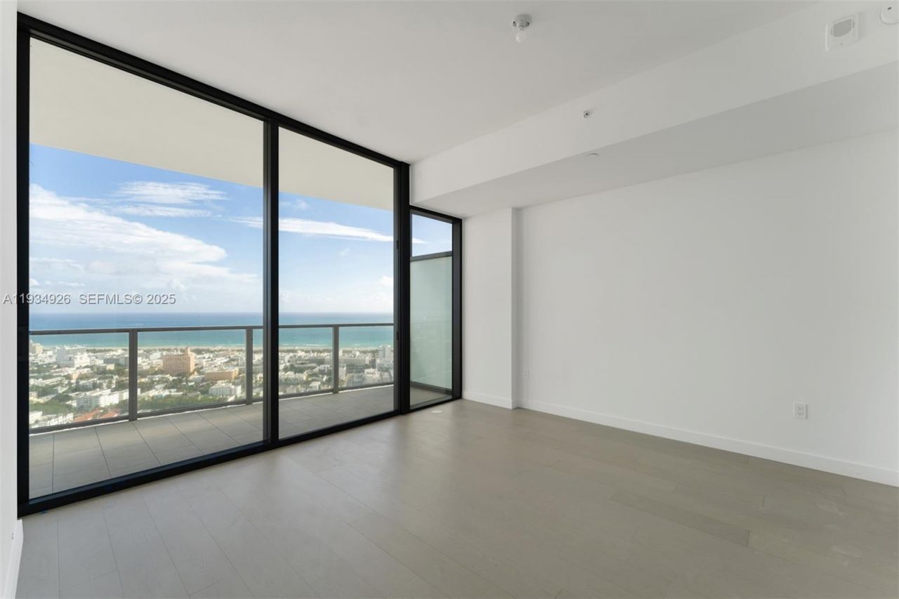 500 Alton Rd, Unit 3905, Miami Beach, FL 33139 Photo