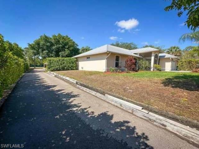 3790 35th Ave Ne, Naples, FL 34120 Photo