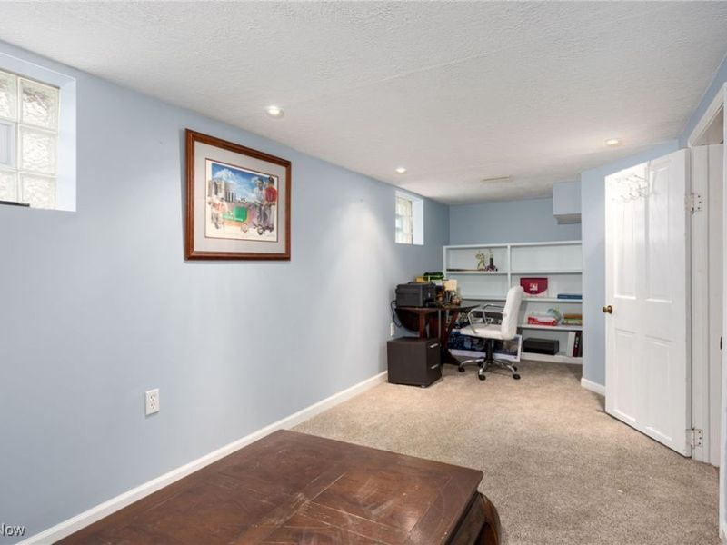 946 Falls Avenue, Cuyahoga Falls, OH 44221 Photo 16