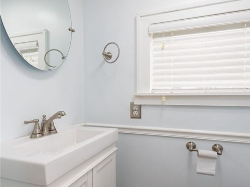 946 Falls Avenue, Cuyahoga Falls, OH 44221 Photo 5