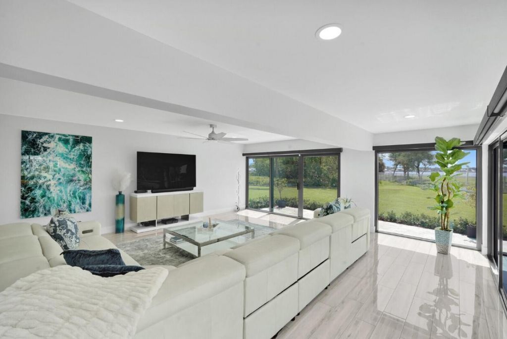 1660 Twelve Oaks Way, Unit 101 &, North Palm Beach, FL 33408 Photo