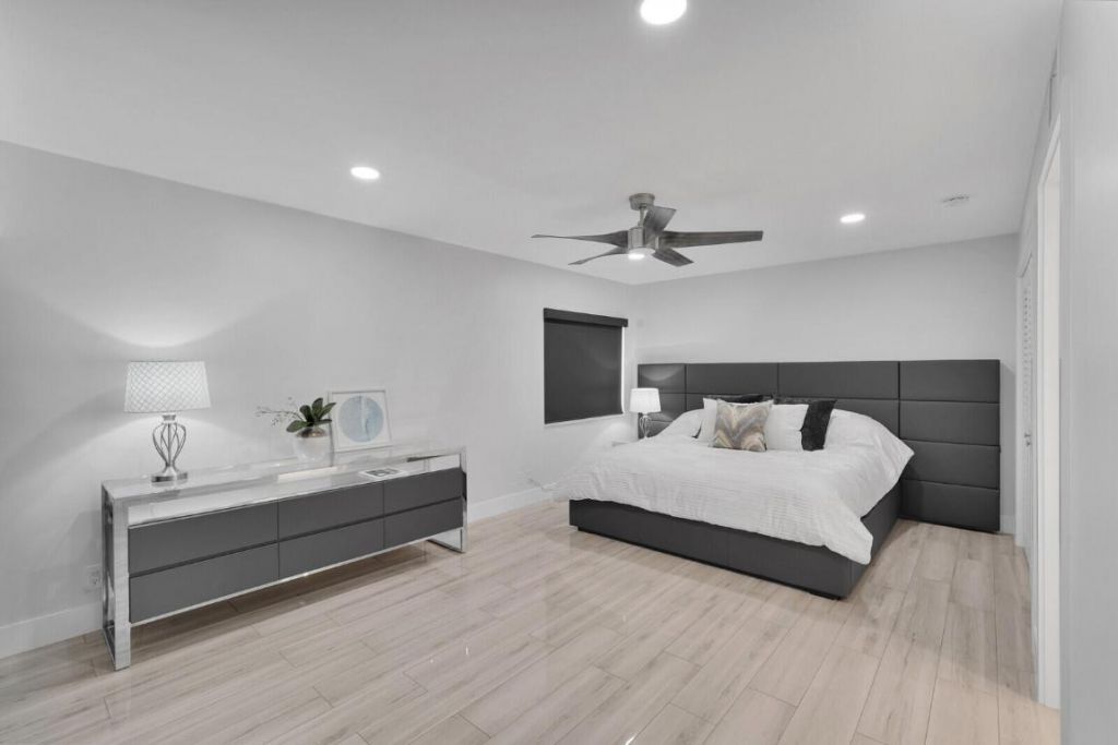 1660 Twelve Oaks Way, Unit 101 &, North Palm Beach, FL 33408 Photo