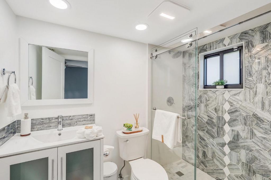 1660 Twelve Oaks Way, Unit 101 &, North Palm Beach, FL 33408 Photo