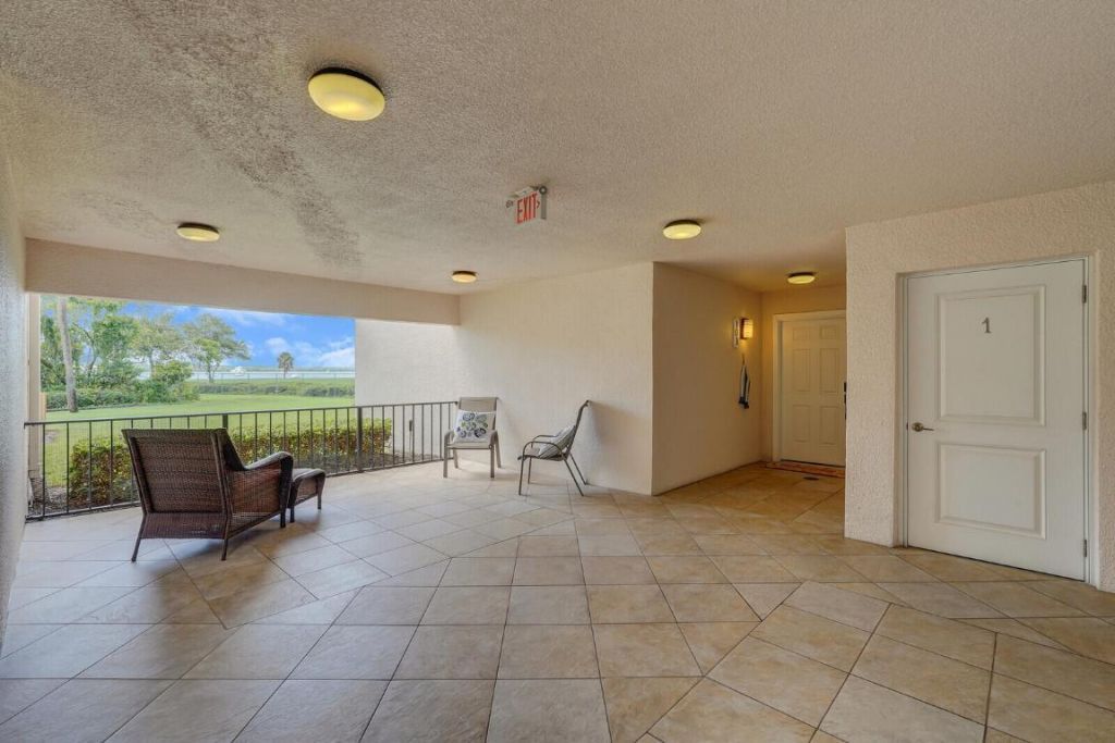 1660 Twelve Oaks Way, Unit 101 &, North Palm Beach, FL 33408 Photo