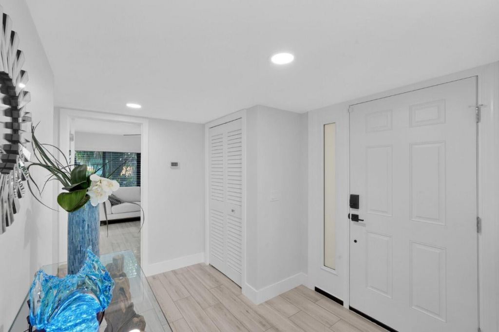 1660 Twelve Oaks Way, Unit 101 &, North Palm Beach, FL 33408 Photo