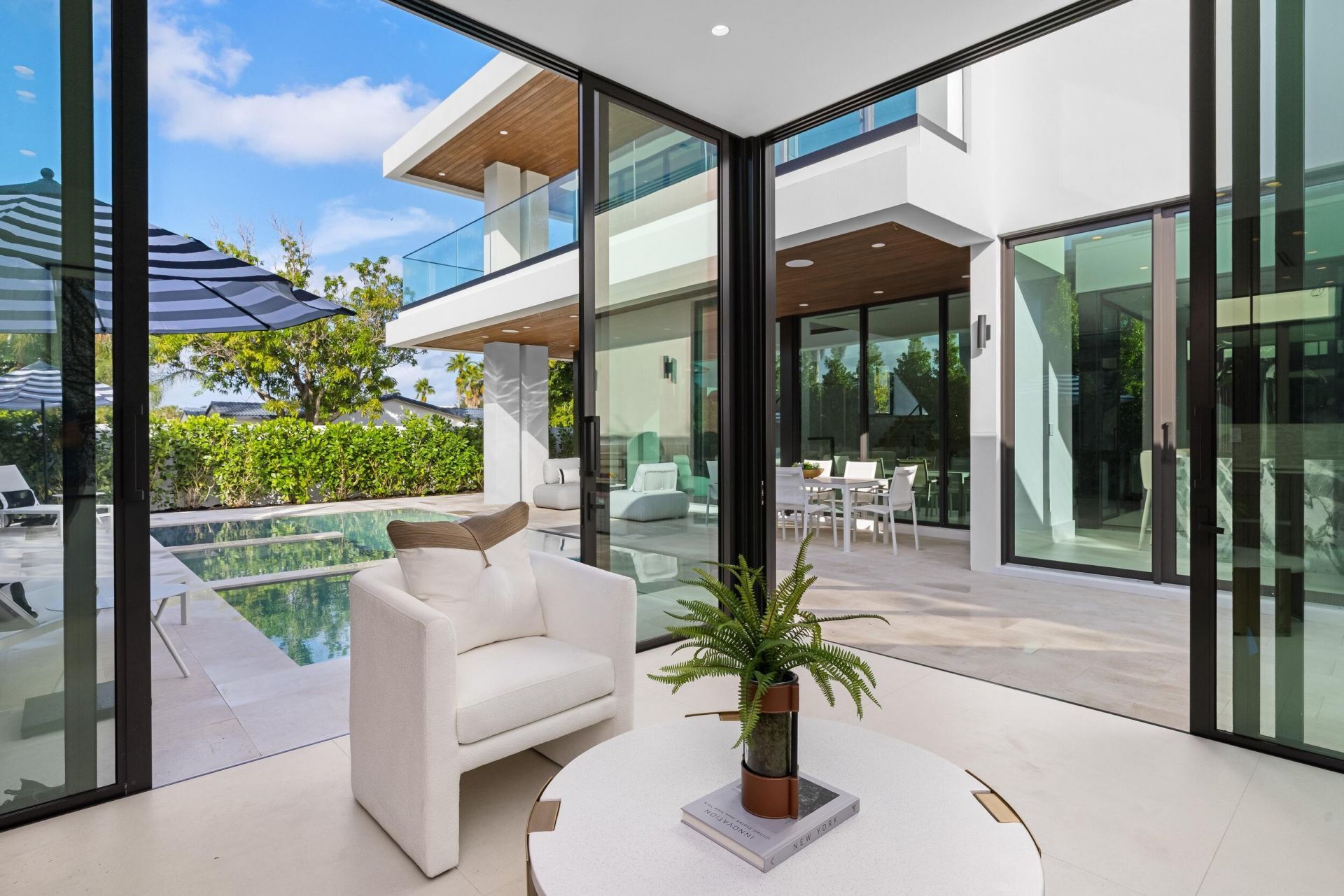 1099 NE 4th Avenue, Boca Raton, FL 33432 Photo