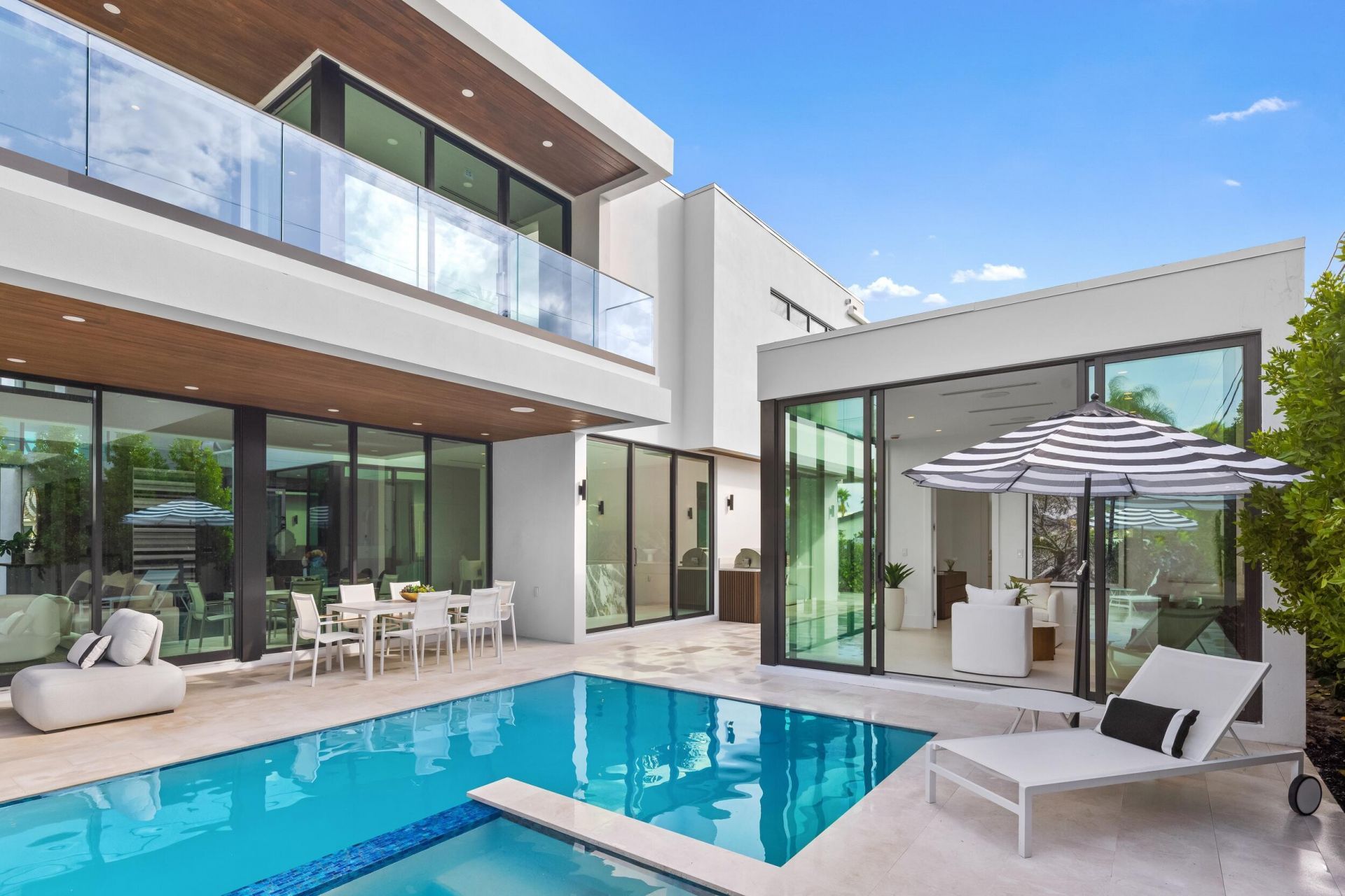 1099 NE 4th Avenue, Boca Raton, FL 33432 Photo