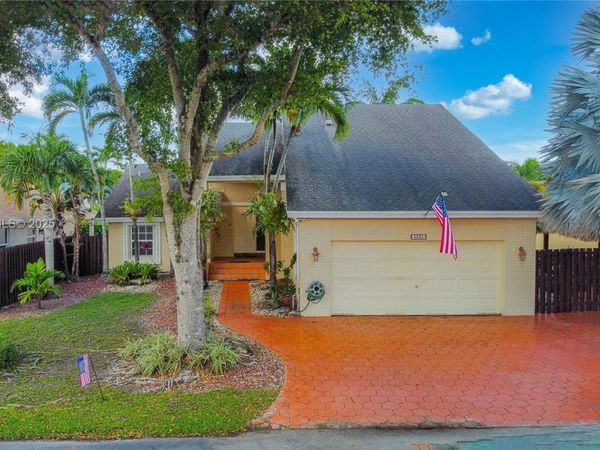 4235 SW 148th Pl, Miami, FL 33185