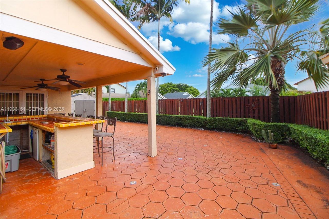 4235 SW 148th Pl, Miami, FL 33185 Photo