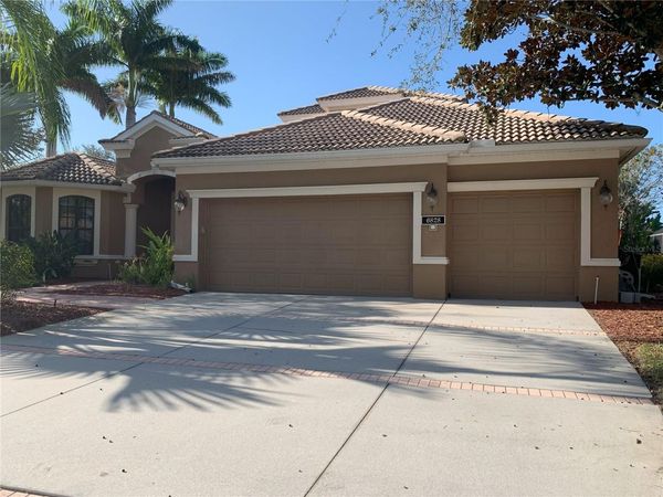6828 HONEYSUCKLE TRAIL, LAKEWOOD RANCH, FL 34202