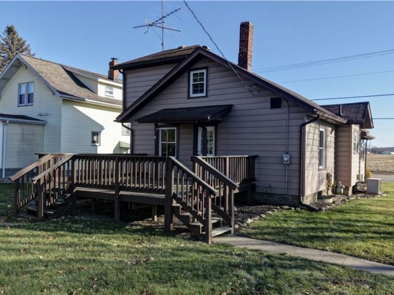 549 Redwood Street SW, Beach City, OH 44608 Photo 10