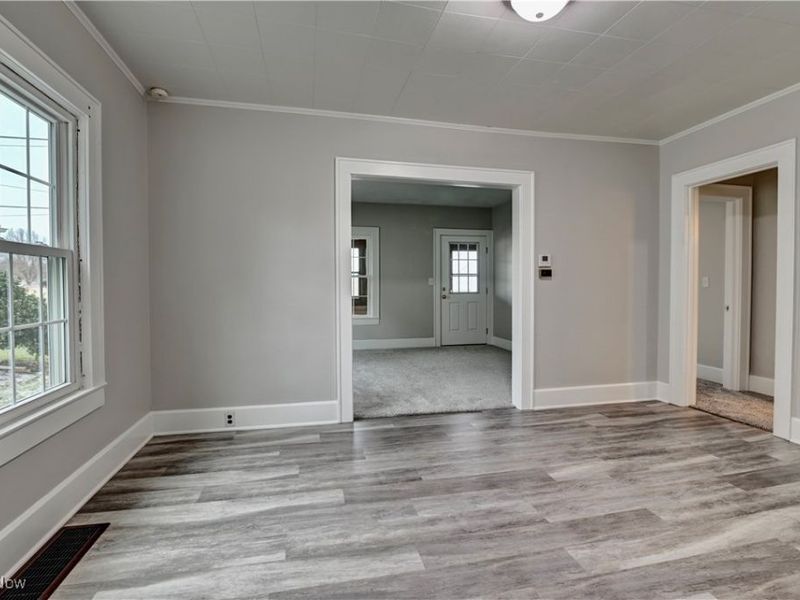 549 Redwood Street SW, Beach City, OH 44608 Photo 18