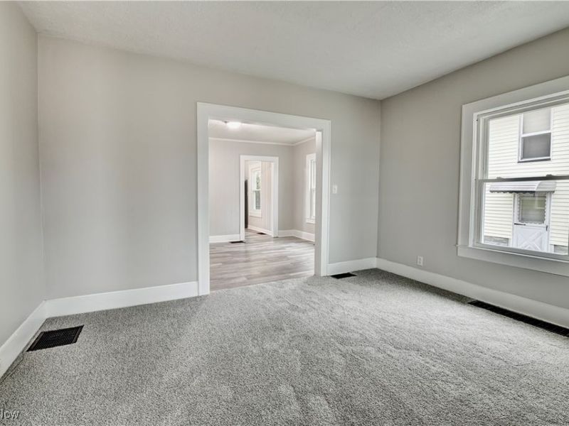 549 Redwood Street SW, Beach City, OH 44608 Photo 22