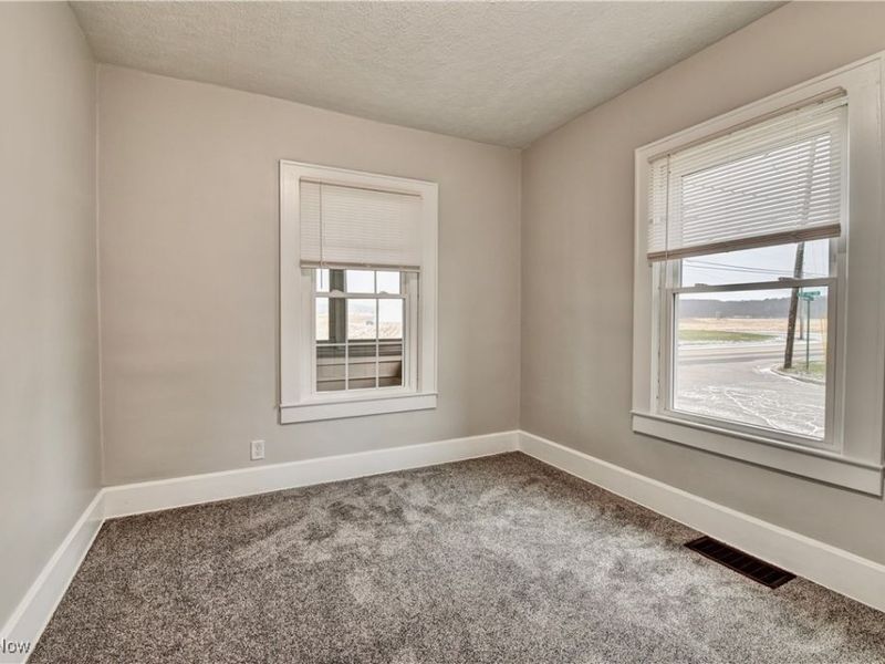 549 Redwood Street SW, Beach City, OH 44608 Photo 23