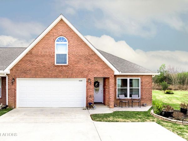 2559 Keeneland Drive, Maryville, TN 37803