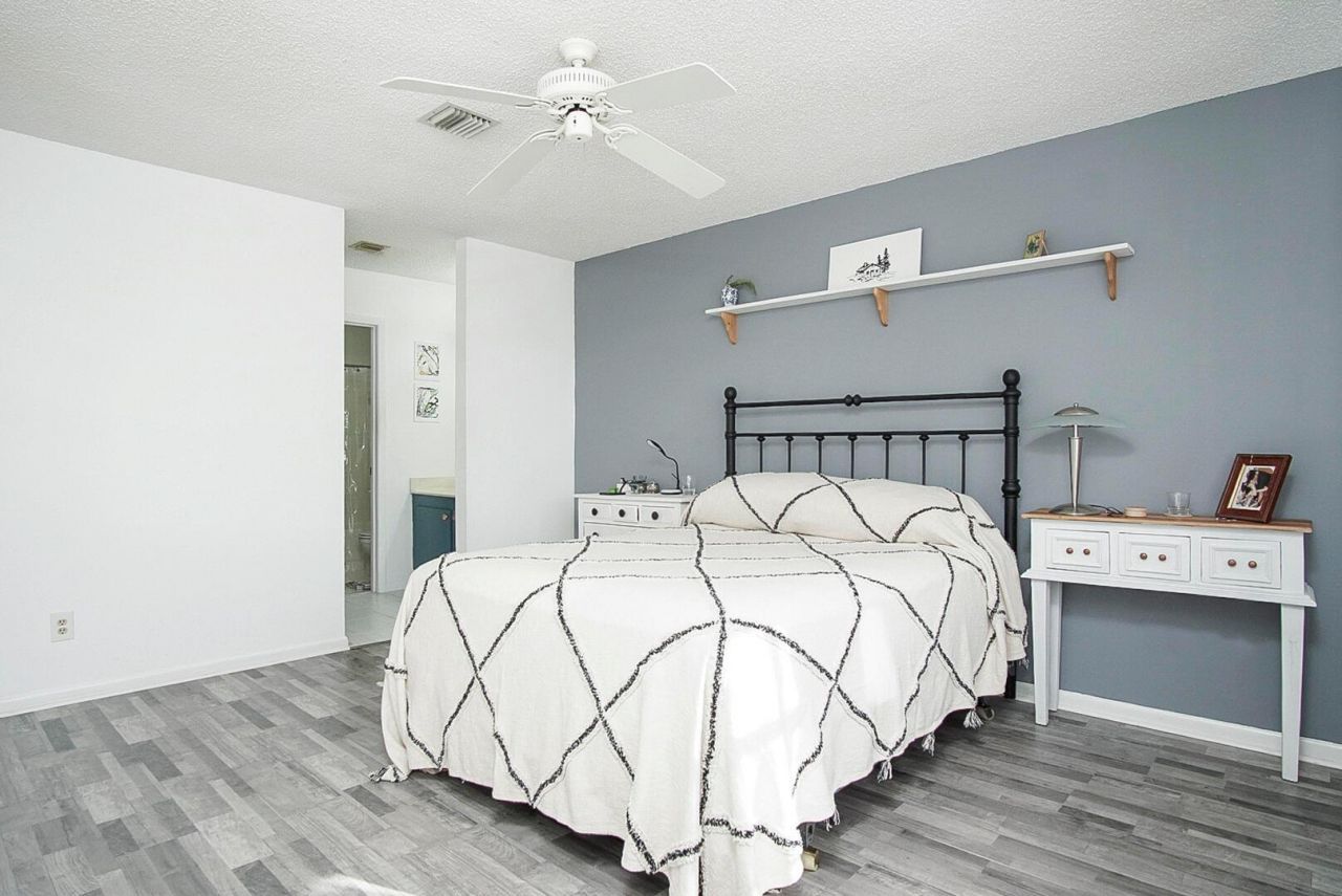 1203 S Lakes End Drive, Unit E-2, Fort Pierce, FL 34982 Photo