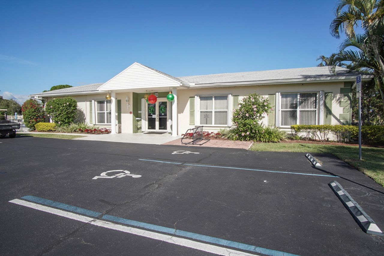 1203 S Lakes End Drive, Unit E-2, Fort Pierce, FL 34982 Photo