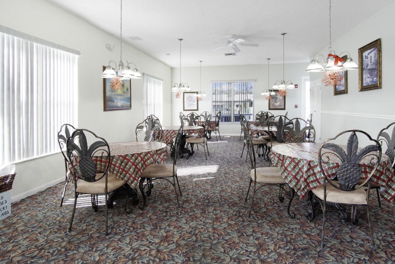 1203 S Lakes End Drive, Unit E-2, Fort Pierce, FL 34982 Photo