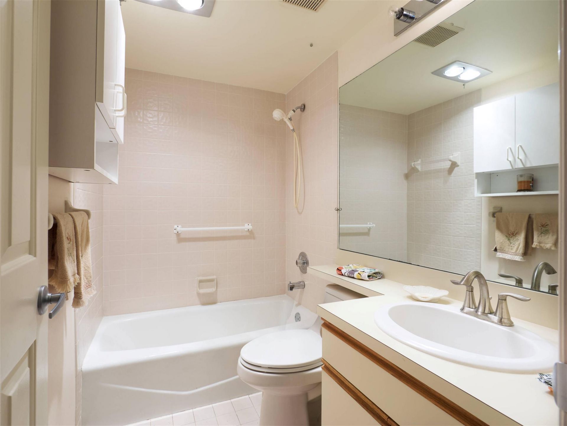 101 Waterview Drive, Unit 101-1, Palm Beach Gardens, FL 33418 Photo