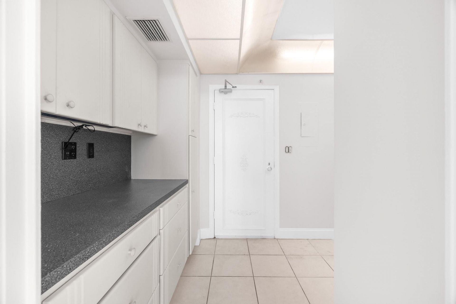 3333 NE 34th Street, Unit 709, Fort Lauderdale, FL 33308 Photo