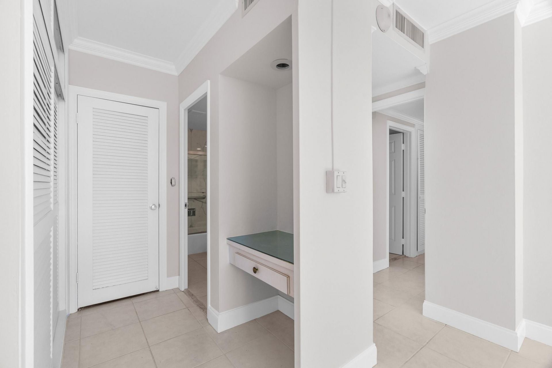 3333 NE 34th Street, Unit 709, Fort Lauderdale, FL 33308 Photo