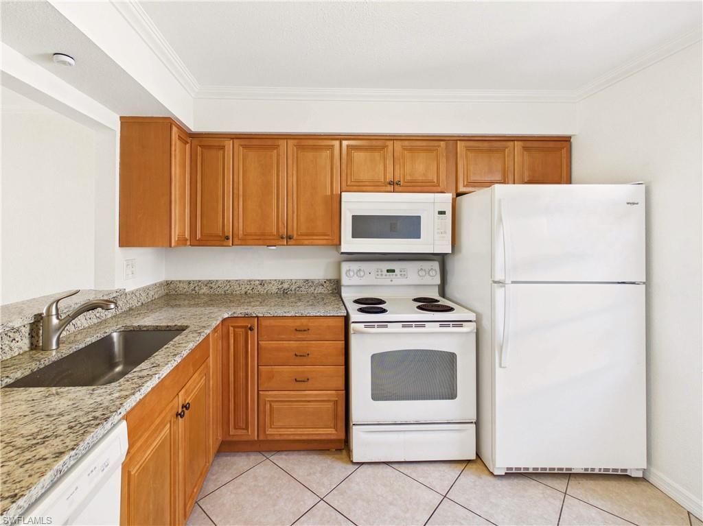 6300 S Pointe Blvd, Unit 116, Fort Myers, FL 33919 Photo