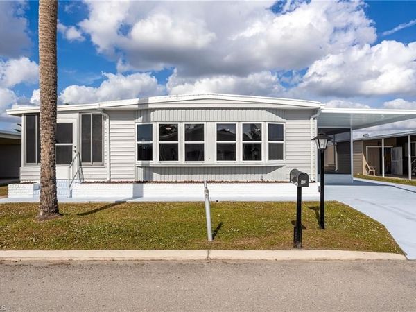 479 Nicklaus BLVD, NORTH FORT MYERS, FL 33903