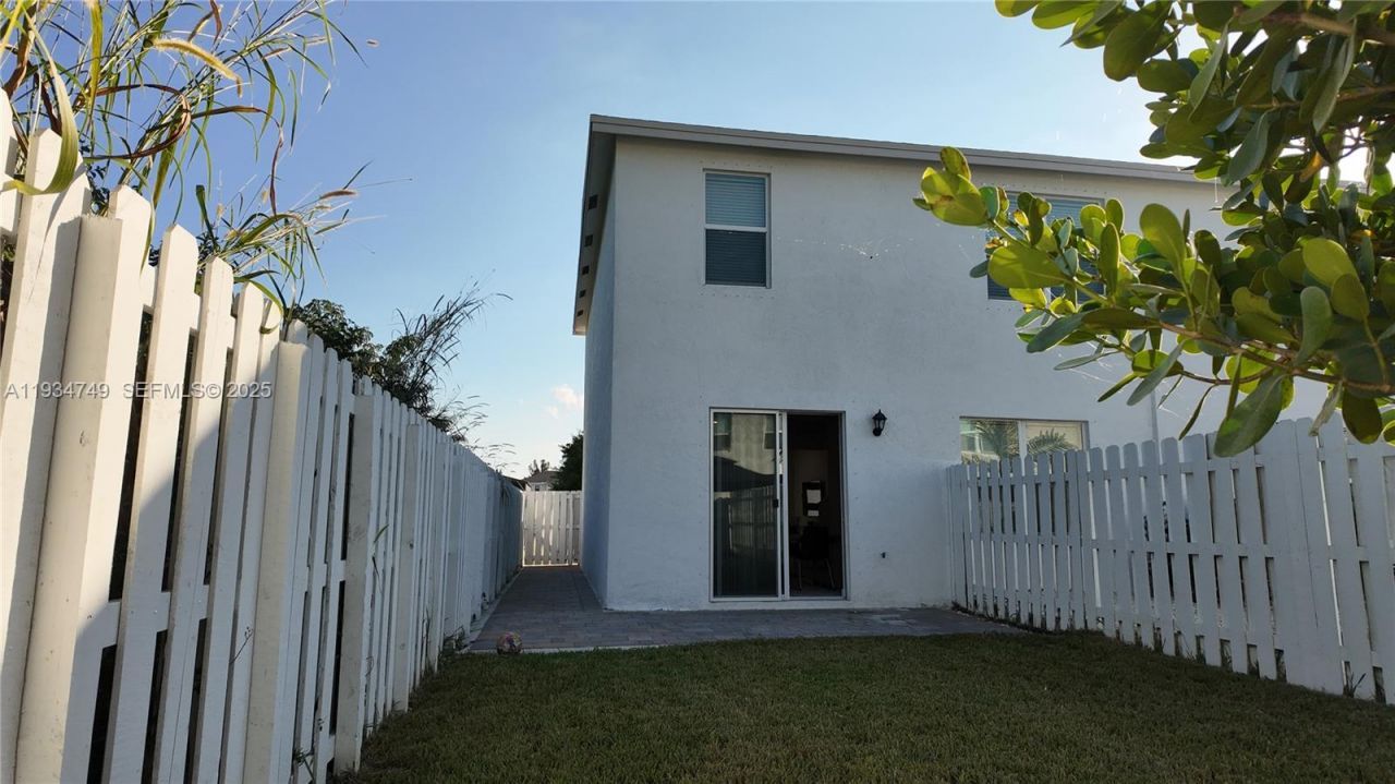 12913 SW 265th Ter, Unit 1, Homestead, FL 33032 Photo