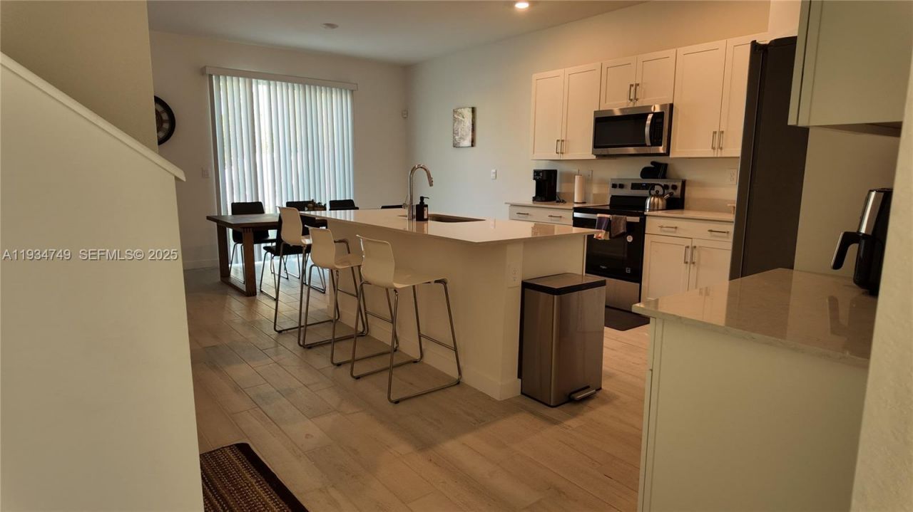 12913 SW 265th Ter, Unit 1, Homestead, FL 33032 Photo