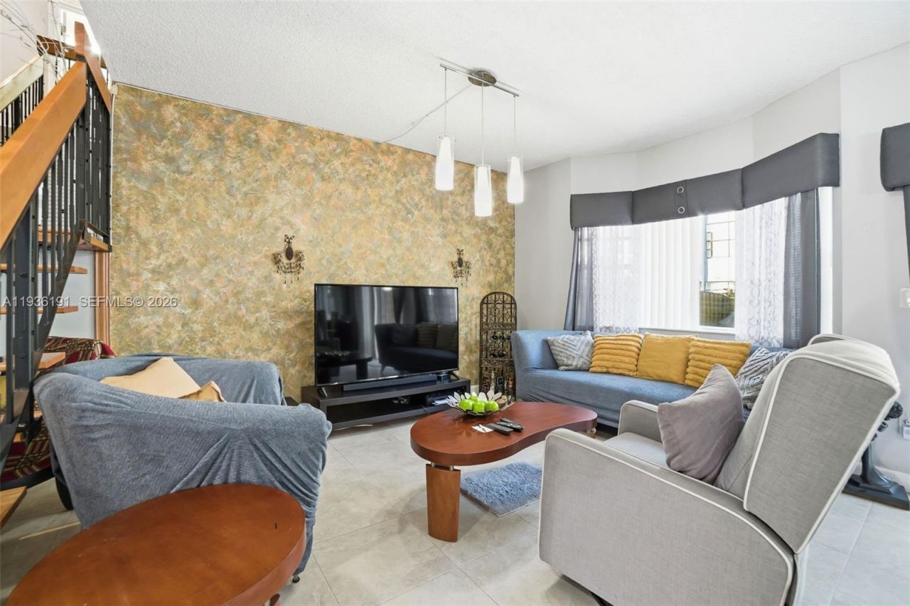 6400 SW 138th Ct, Unit 203, Miami, FL 33183 Photo