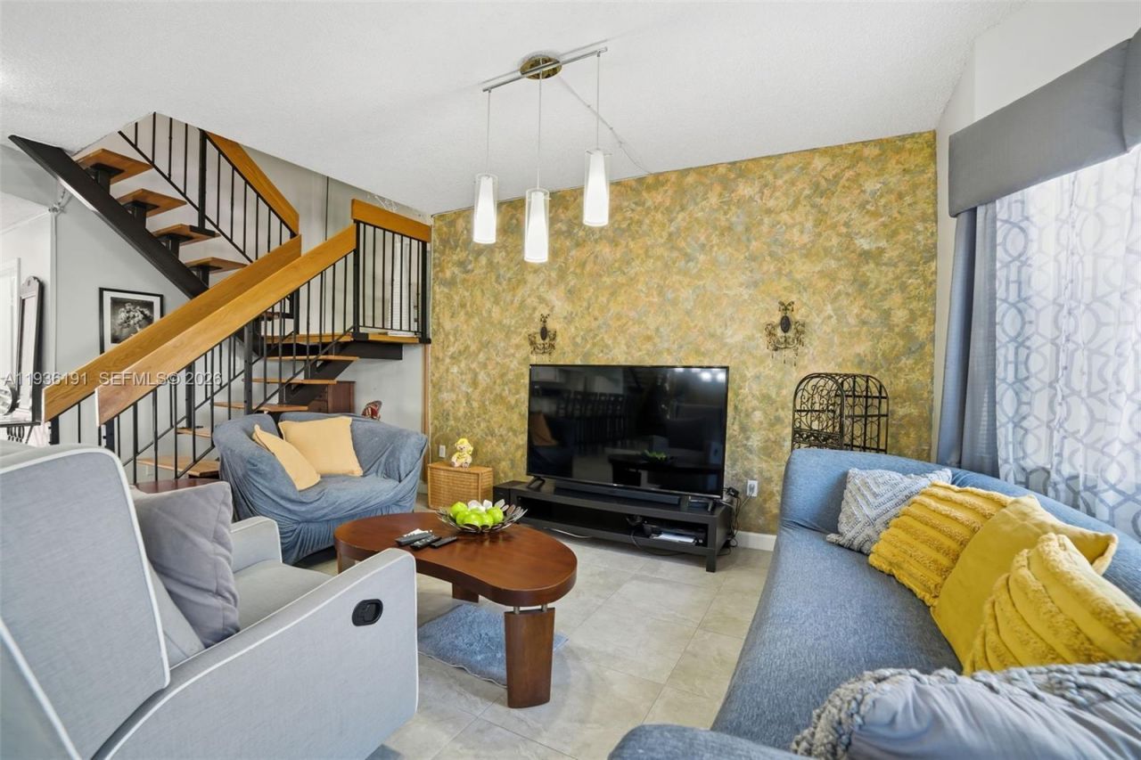 6400 SW 138th Ct, Unit 203, Miami, FL 33183 Photo