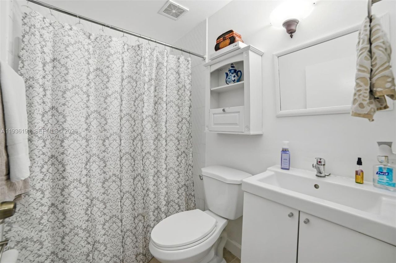 6400 SW 138th Ct, Unit 203, Miami, FL 33183 Photo