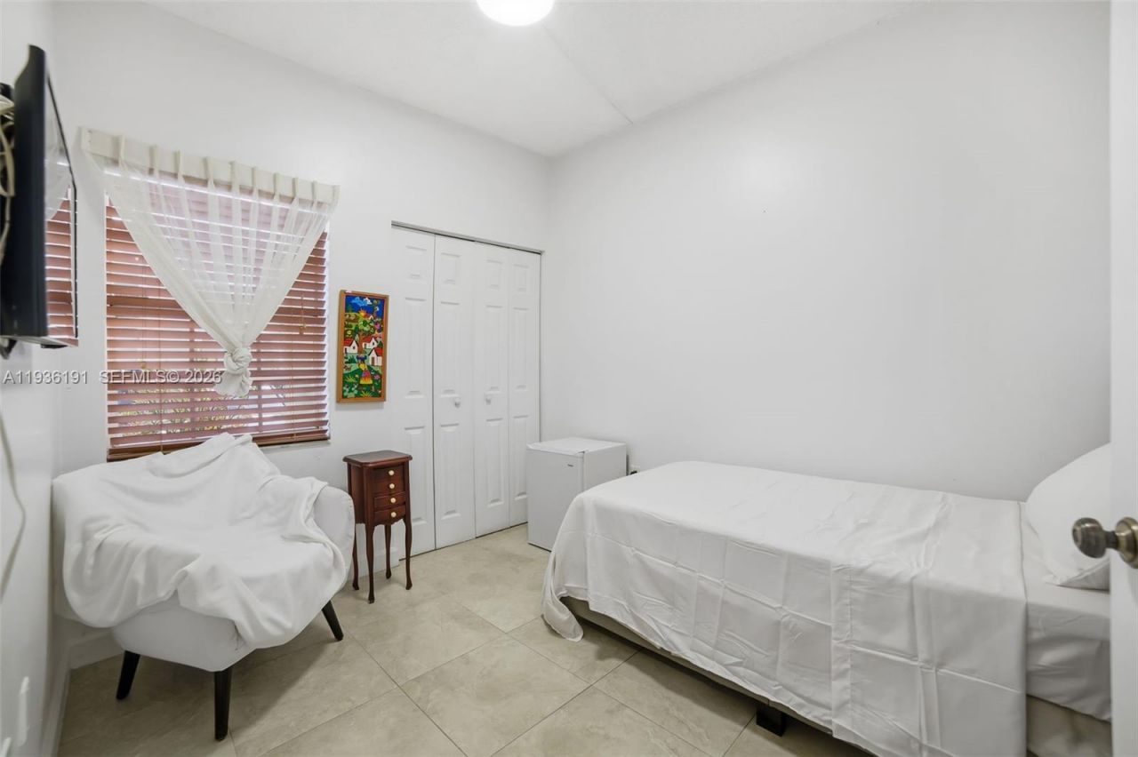 6400 SW 138th Ct, Unit 203, Miami, FL 33183 Photo