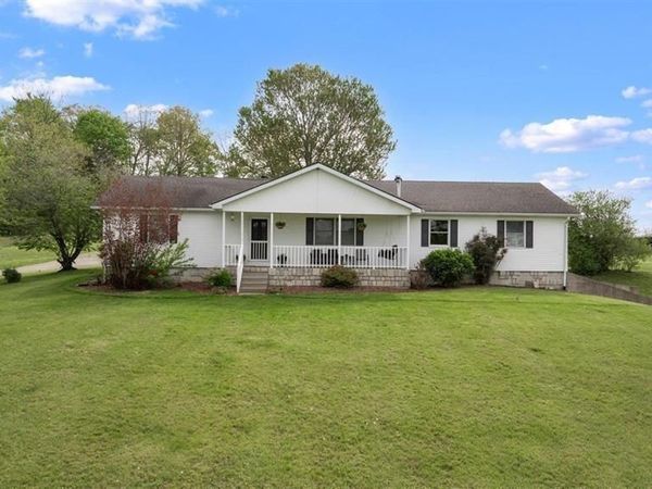 1736 Cora Wilborn Road, Summer Shade, KY 42166